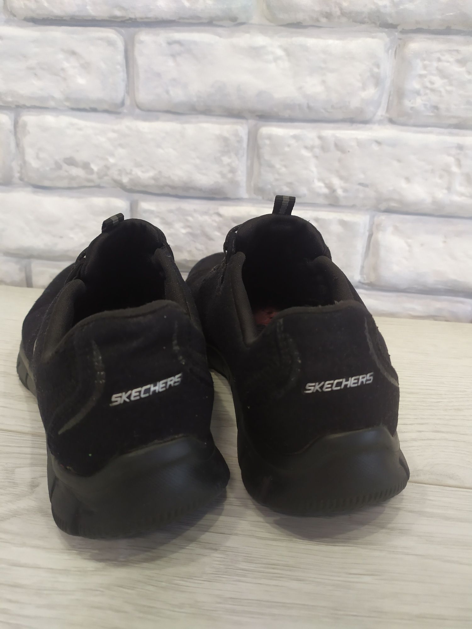 Кросівки Skechers 36 розмір кроссовки взула 2 рази