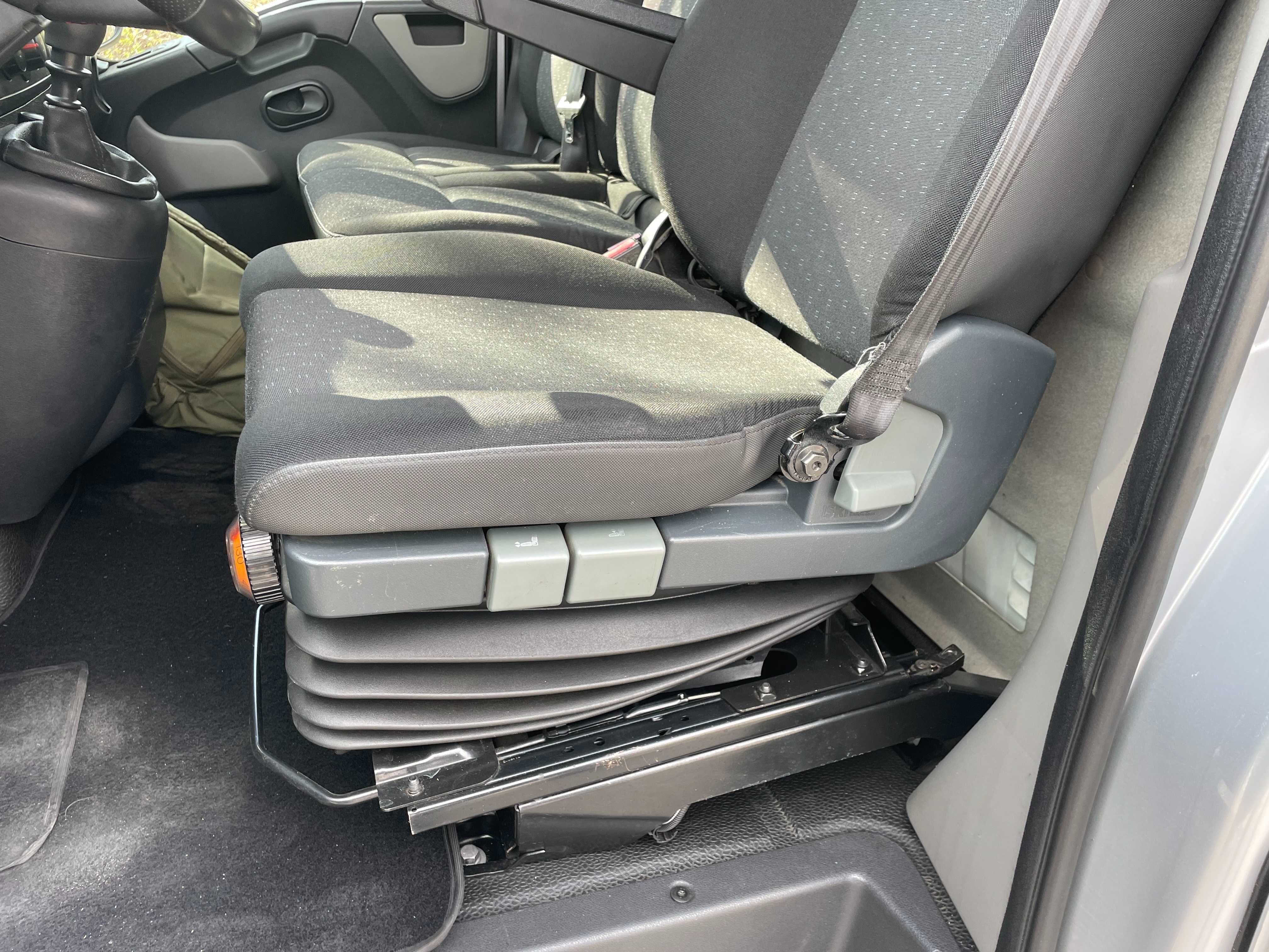 Wynajem Bus wynajmę Busa Dostawcze Master Movano wypożyczalnia RZESZÓW