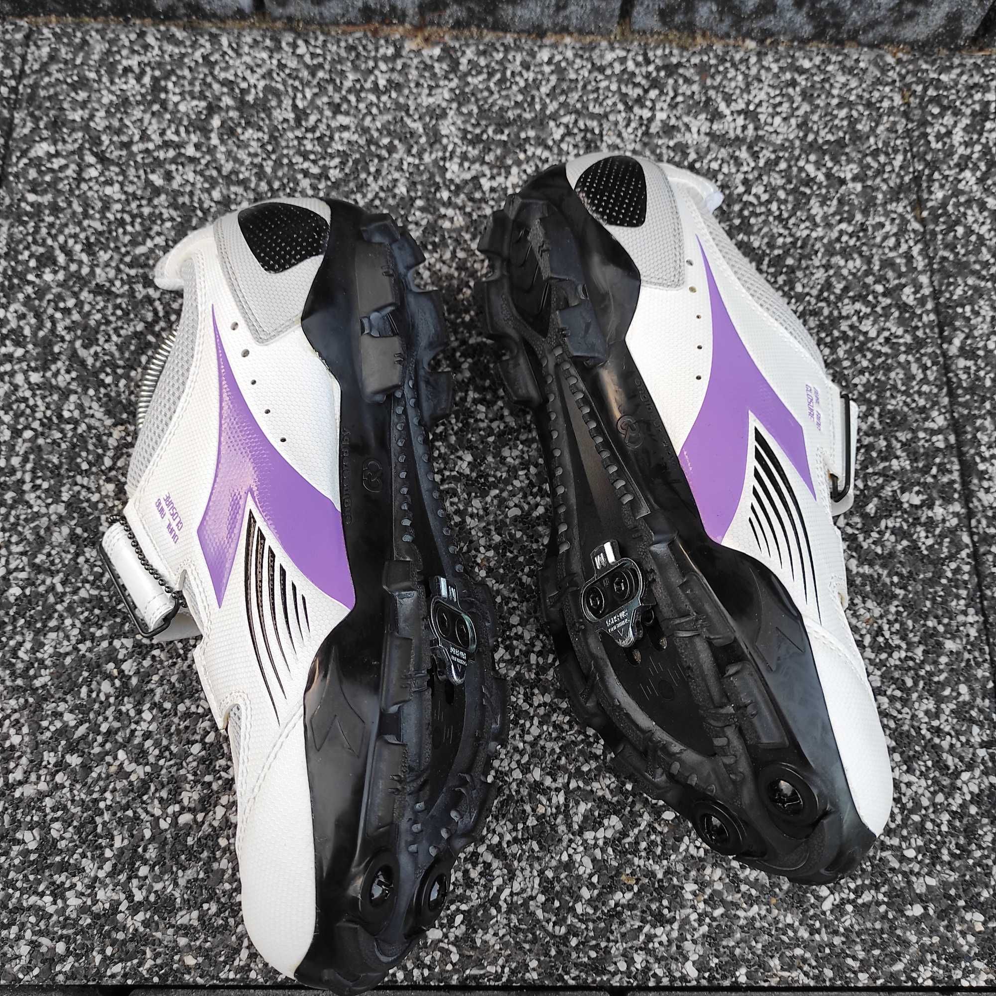 Diadora Escape 2 Buty Rowerowe plus Bloki Shimano SM-SH56  40