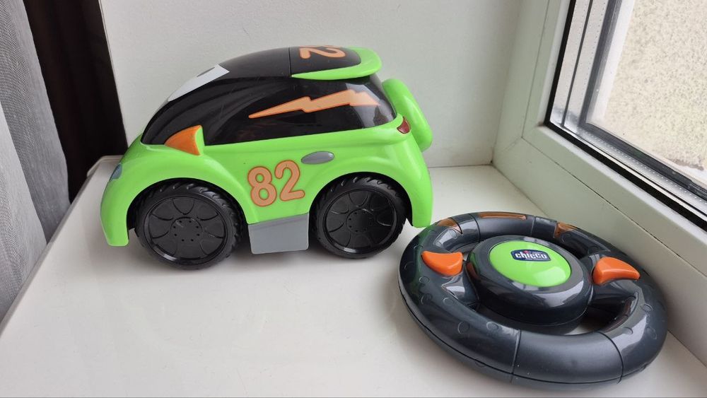 Машинка на радіокеруванні Chicco Jimmy Thunders