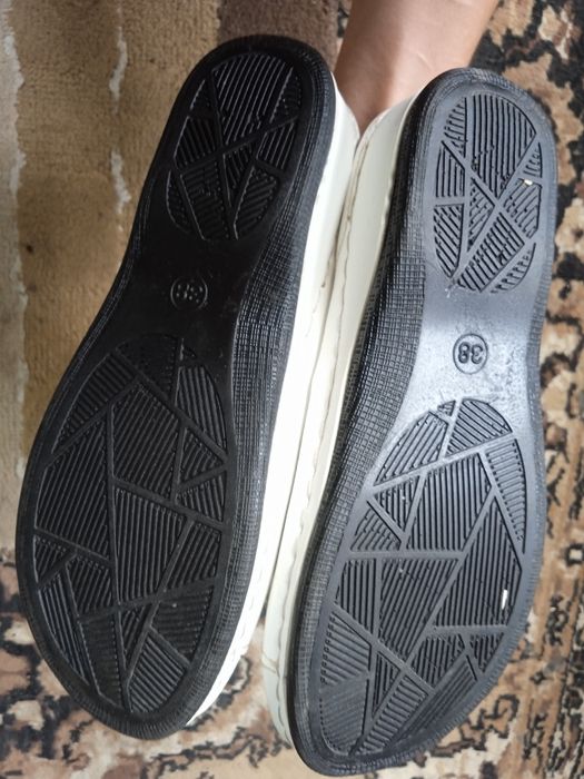 Капці 38 розмір.