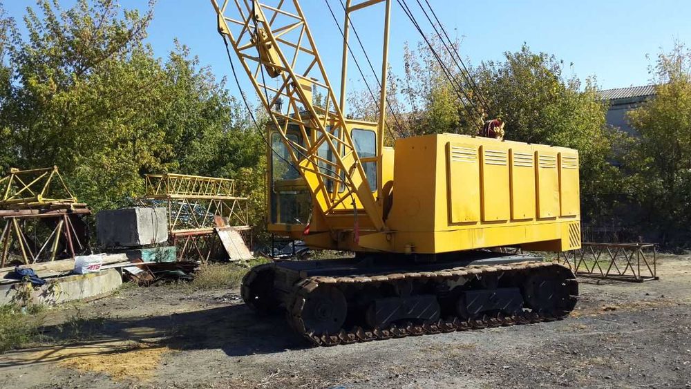 Пропонуємо в довгострокову оренду гусеничні крани РДК-160-3, РДК-160-2