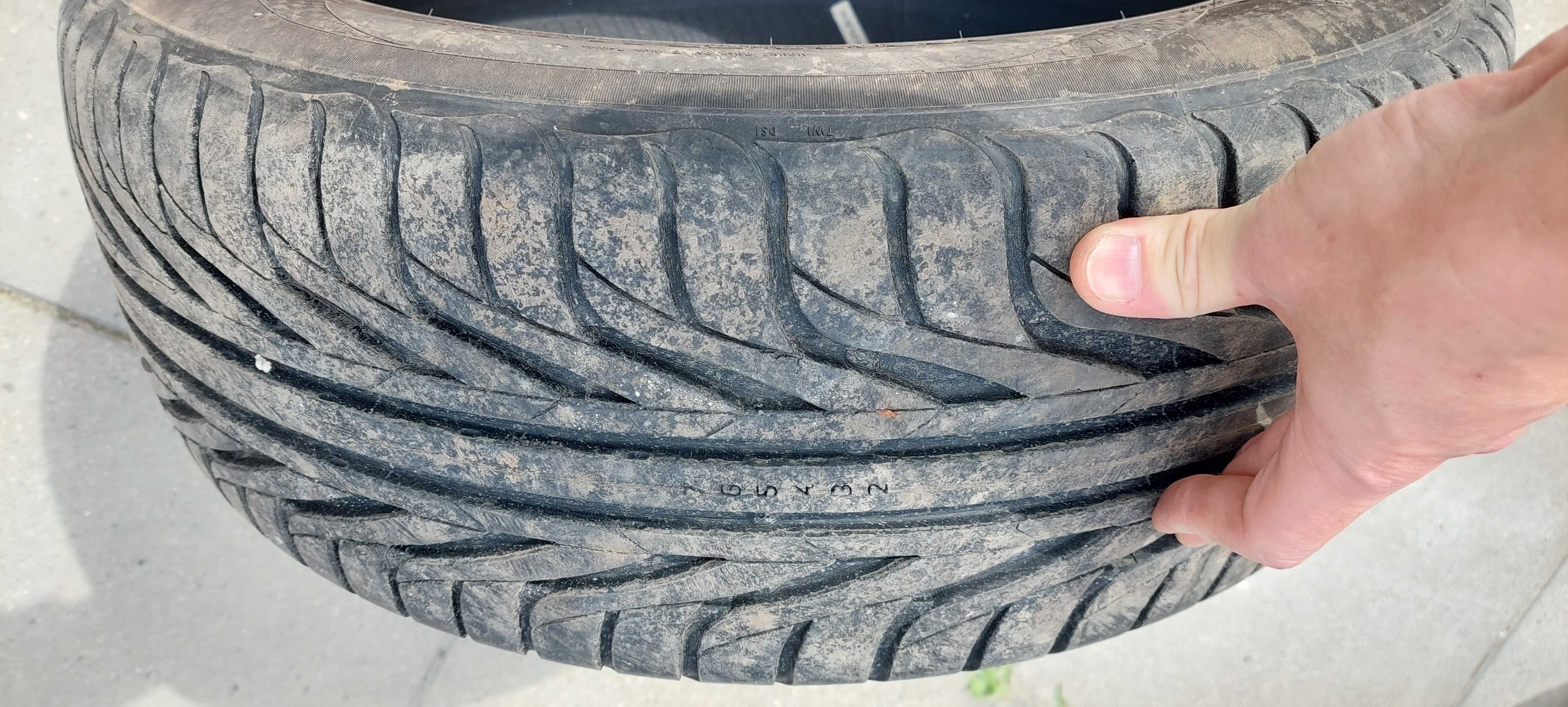 opony NOKIAN ROTATION 205/55 r16 dobry stan