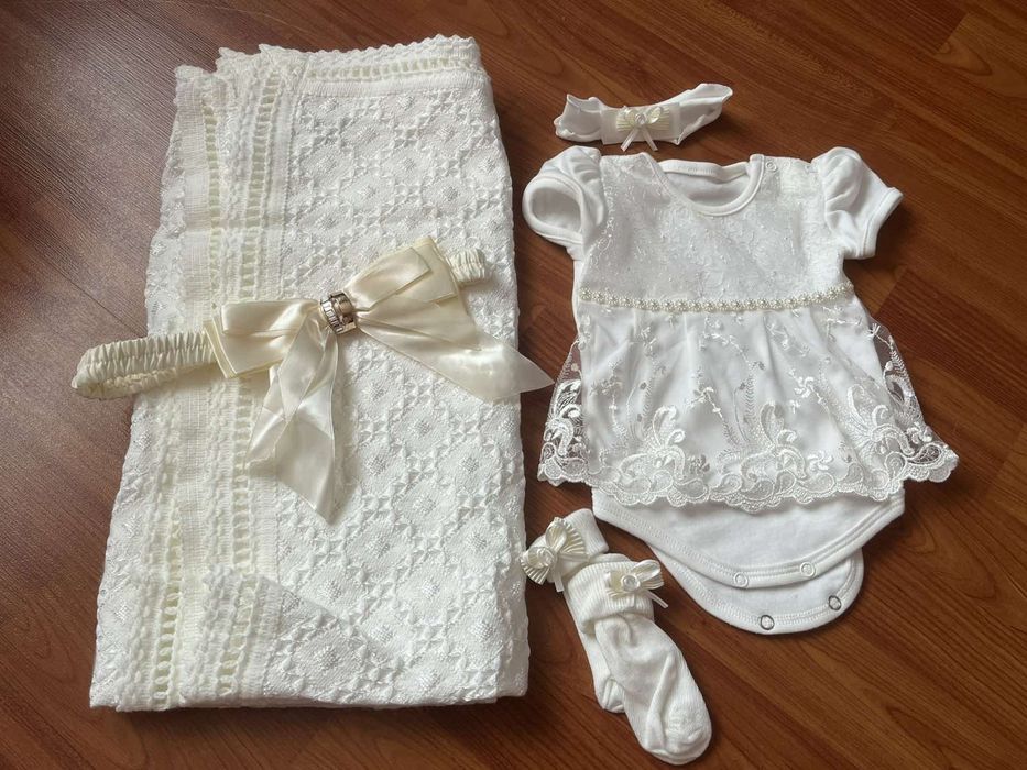 Набір для виписки дівчинки,дуже гарний і якісний