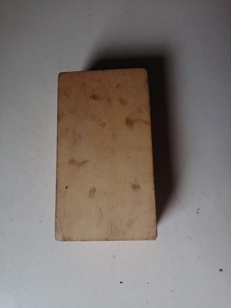 Drewniane pudełko piórnik