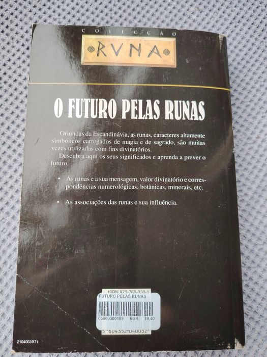 O Futuro pelas Runas - Liliane Decker