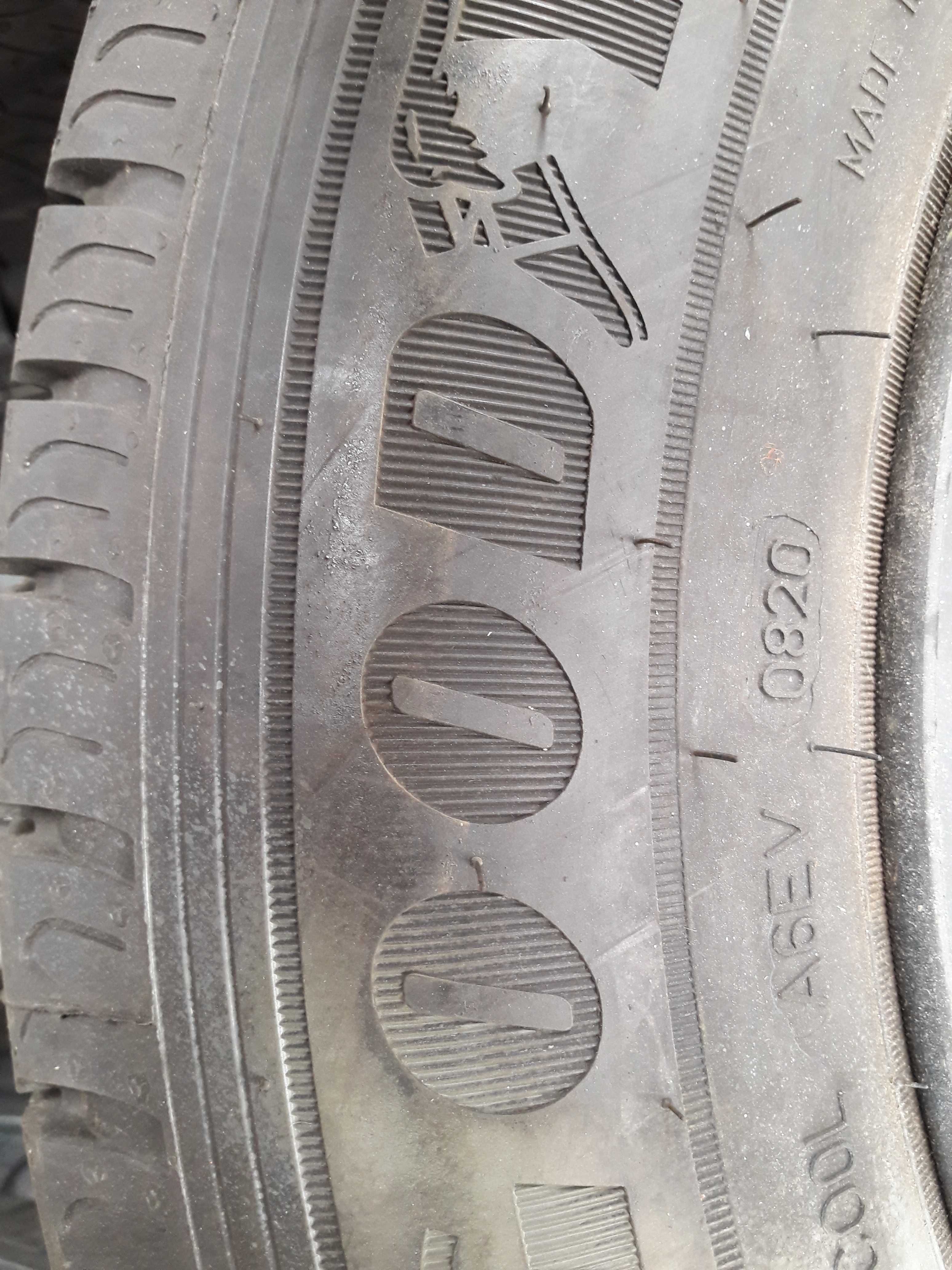 Opony kpl Goodyear Efficient Grip 215/65R16C 2020
