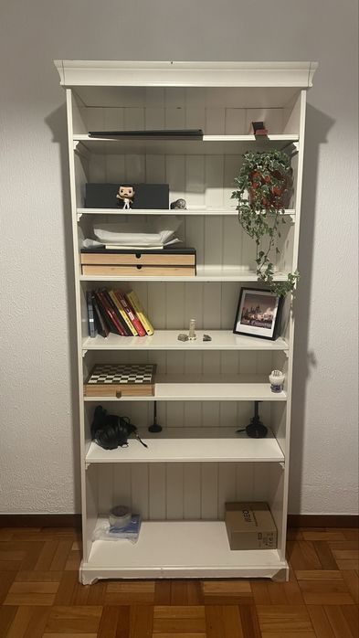 Estante IKEA seminova