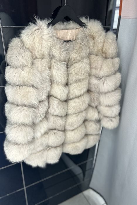 Меховая шуба писец шубка песец песцовая жилетка полушубок  желетка