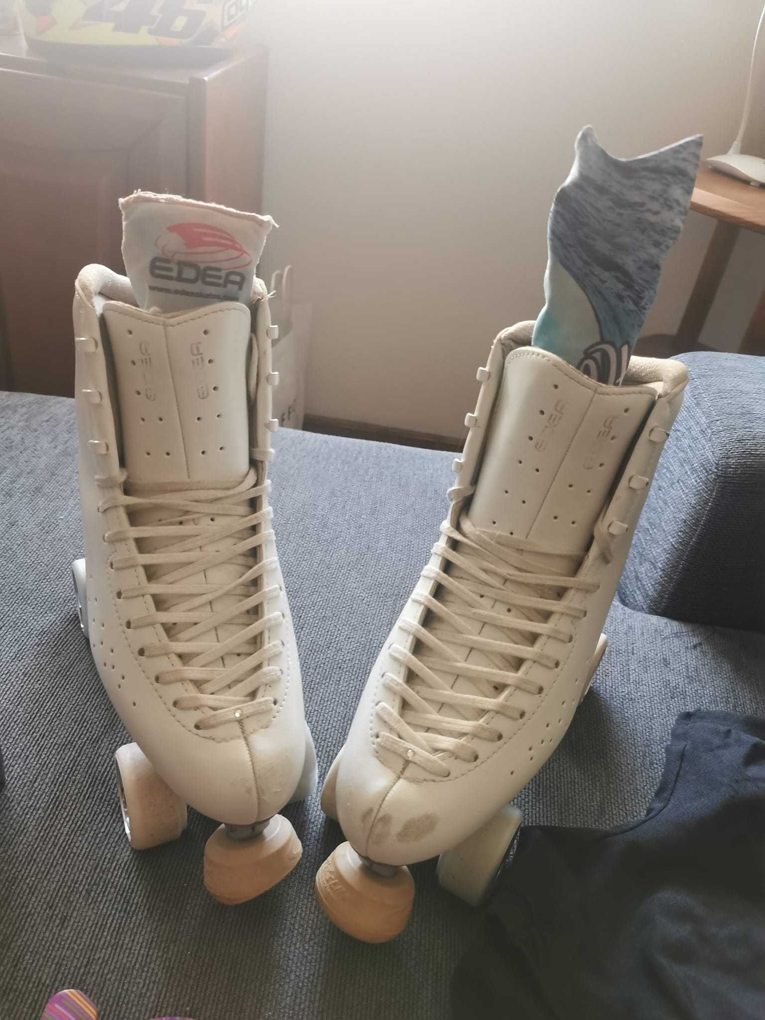 Patins para patinagem artística  tamanho 280