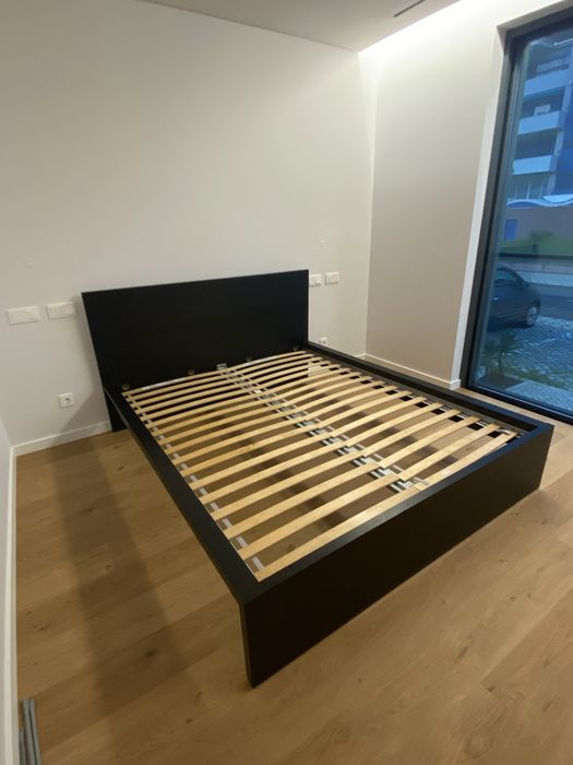 Vendo cama de IKEA em bom estado