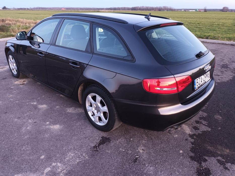 Audi A4 B8 2.0 TDI CR Xenon Led Skóra