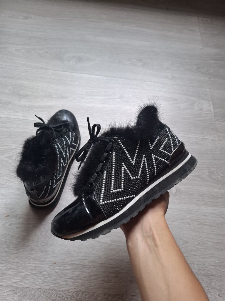 Женские кроссовки Michael Kors