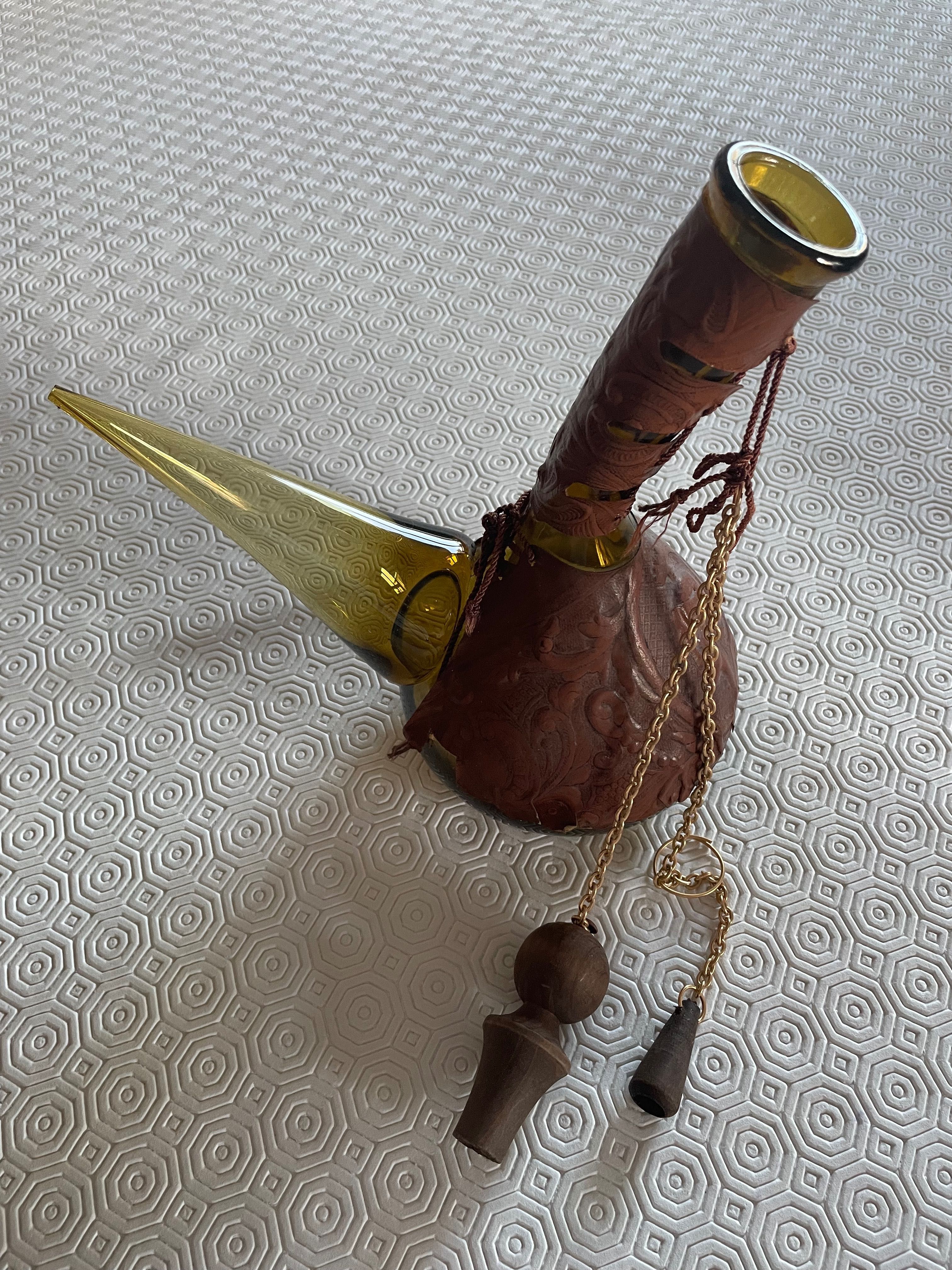 Garrafa Antiga de Vidro