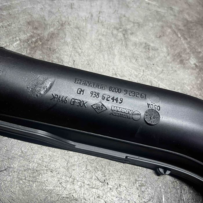 Патрубок ПОСИЛЕНИЙ турбіна / інтеркулер Renault Trafic Opel Vivaro