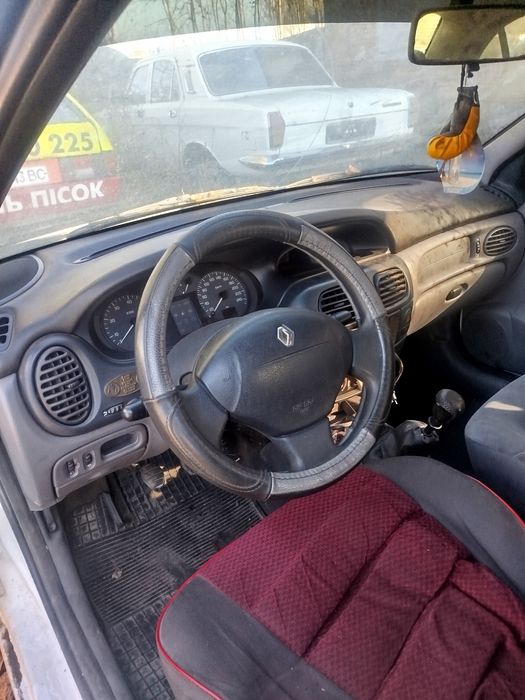 Продам Рено Меган (не розмитнене. На ходу)