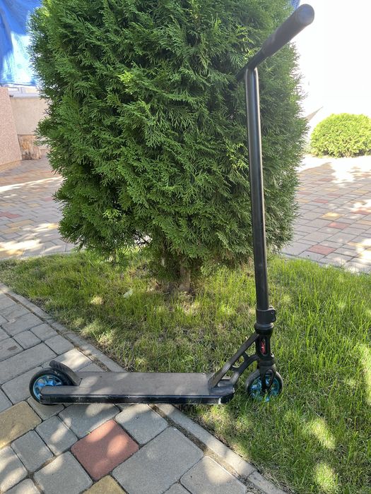 Трековый самокат