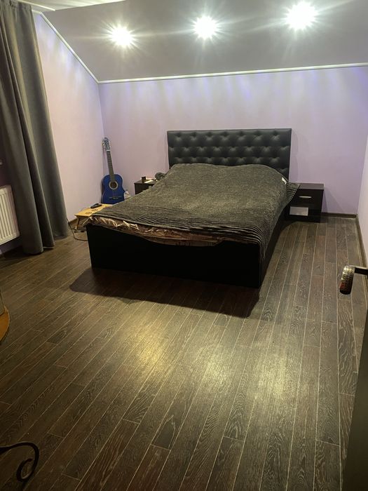 Двоповерховий дім в районі Залізничне селище