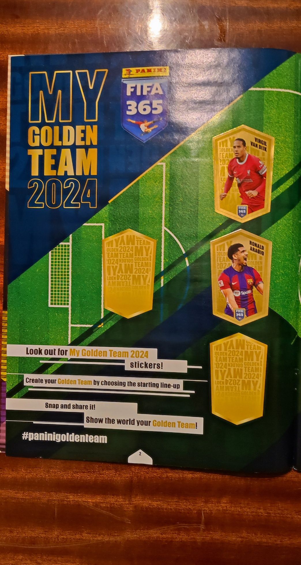 Naklejki piłkarskie panini 2024  2 albumy + 148 naklejek