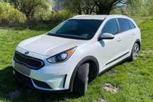 Продам Kia Niro 2019 Гибрид 23 тис. км. 1.6 л