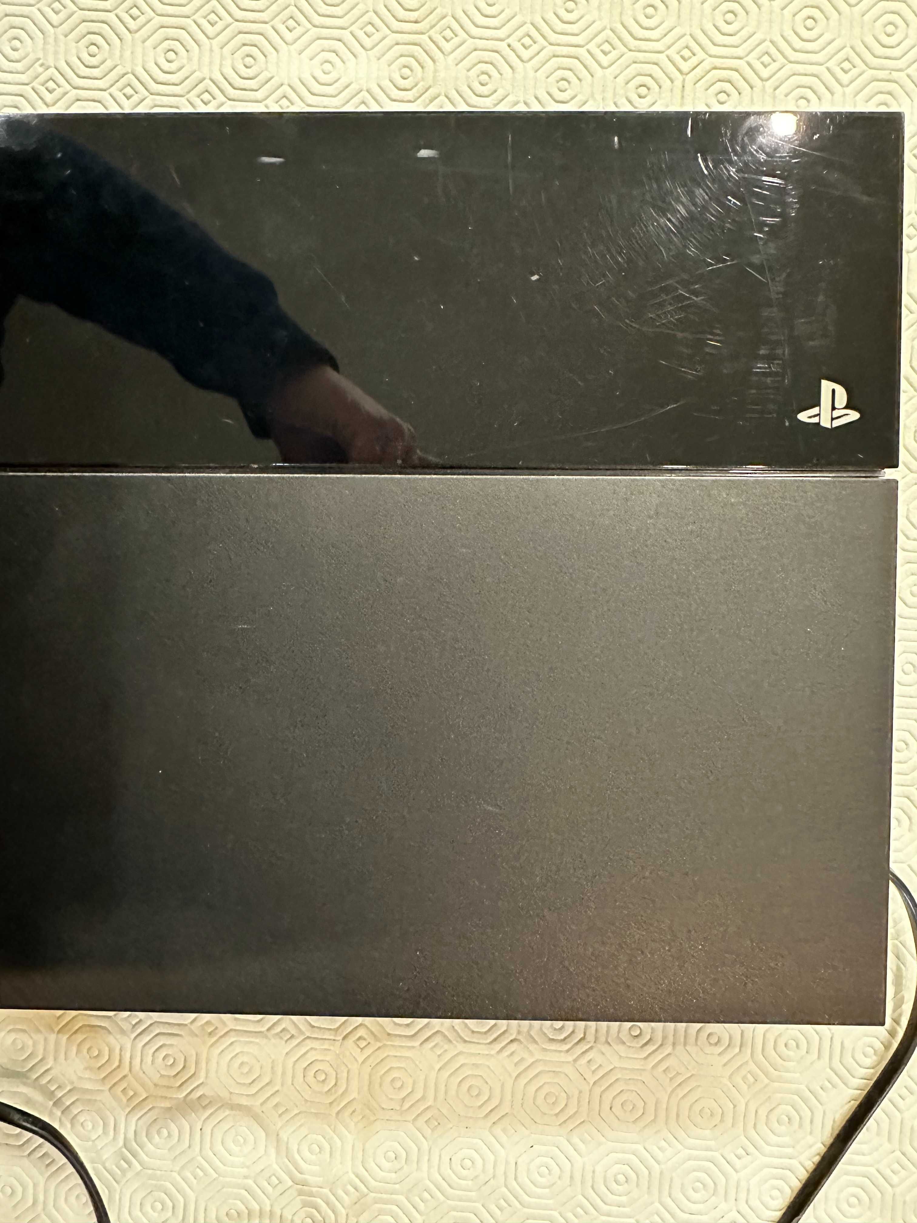 PlayStation 4 500GB - Preto