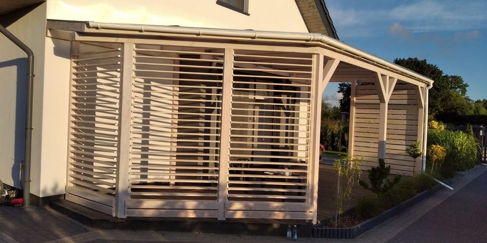 Zadaszenie tarasu, pergola, żaluzje drewniane,