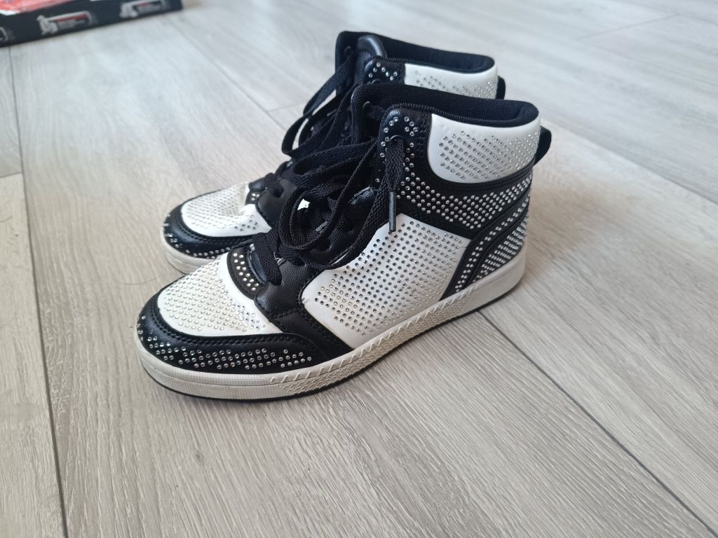 Adidasy dziewczęce 35