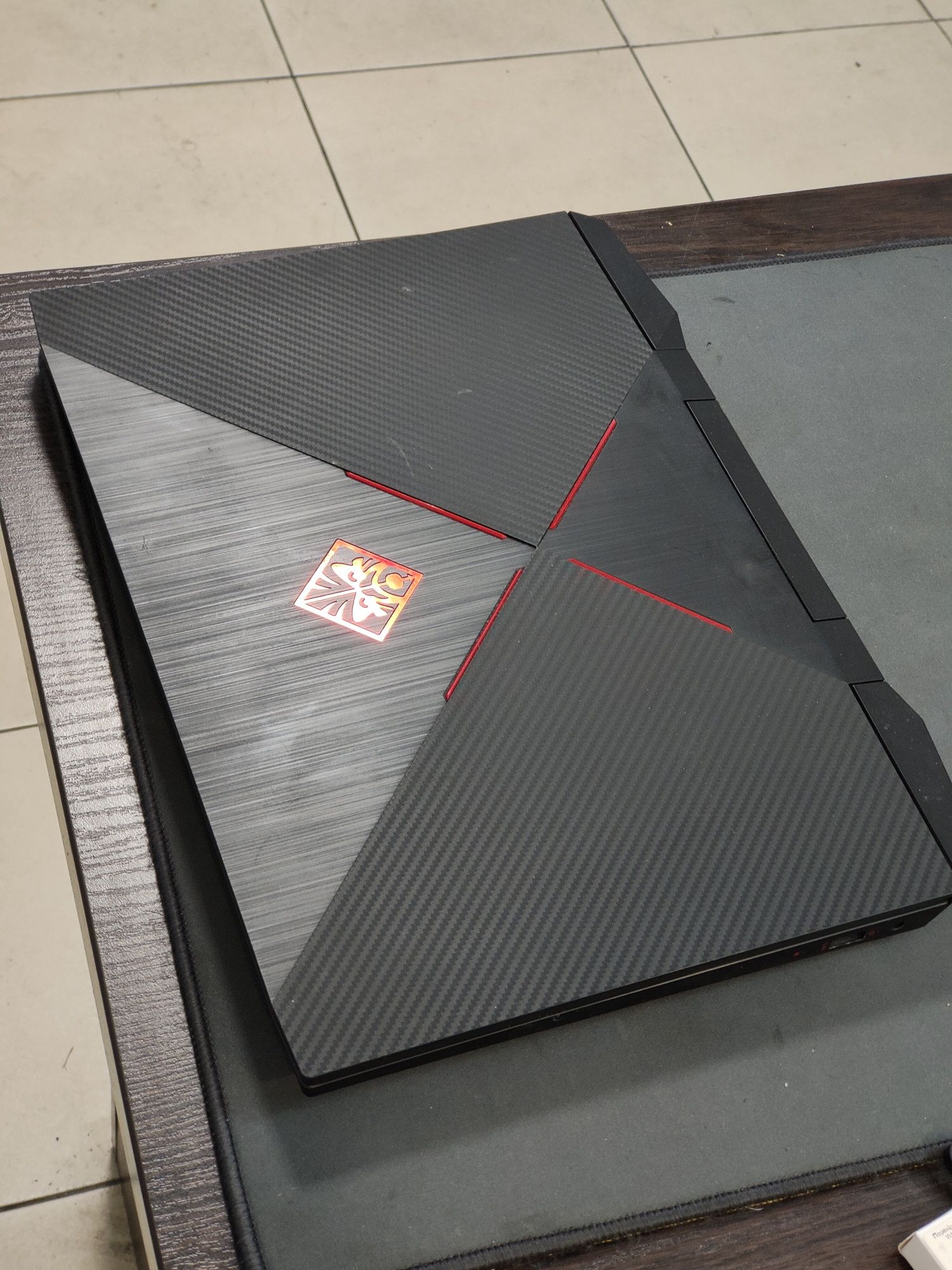 Игровой ноутбук HP Omen 15 GTX1060 6gb i7-8750h