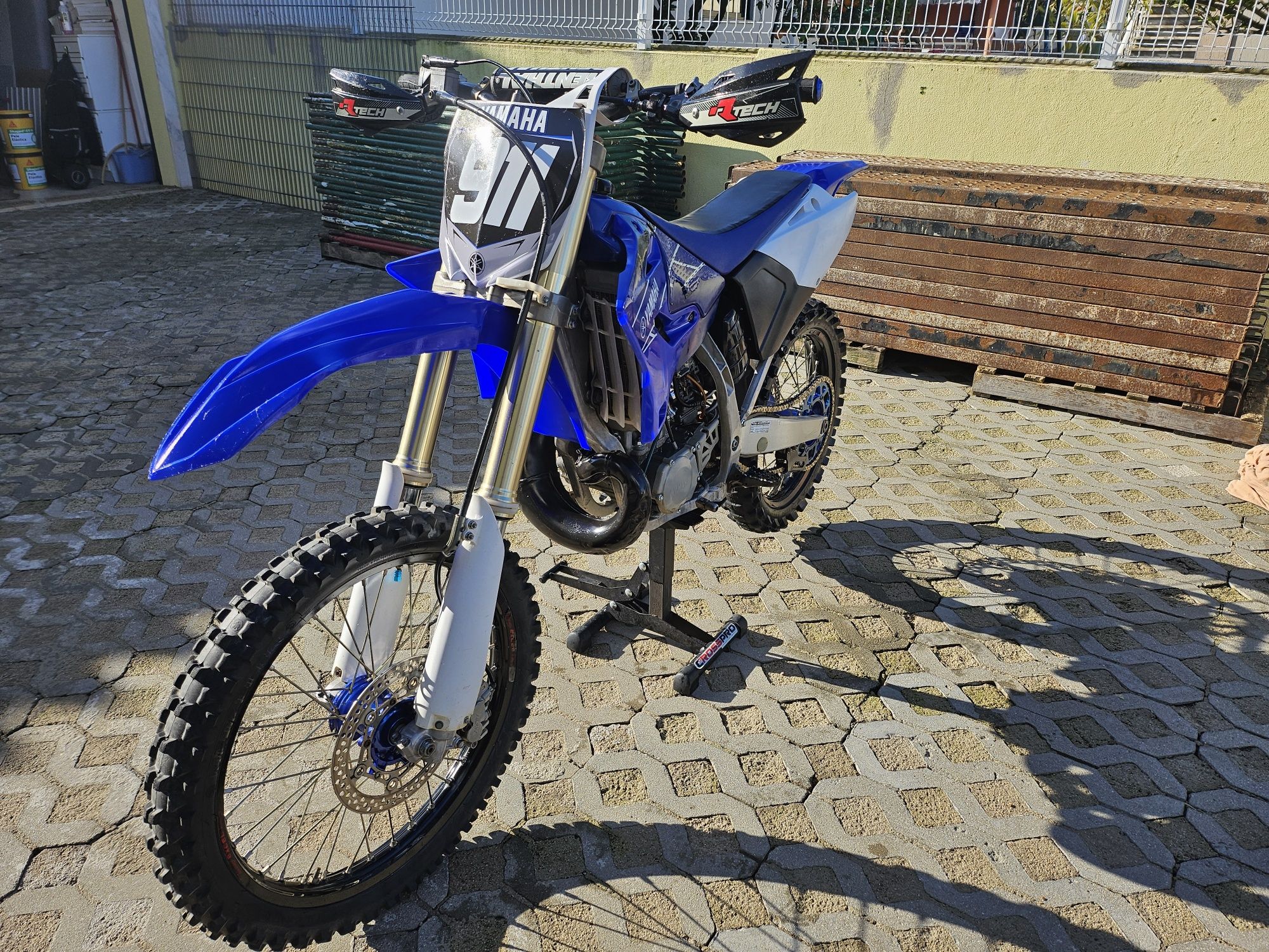 Yamaha YZ 250 a 2 tempos