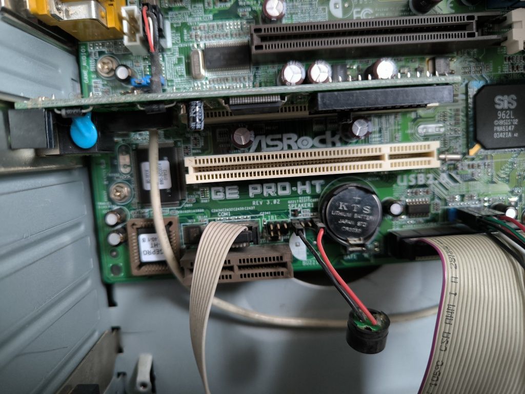 Komputer stacjonarny retro vintage Celeron GE Pro-HT