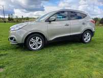 Hyundai ix35 Hyundai ix35 czarna skóra ekonomiczny