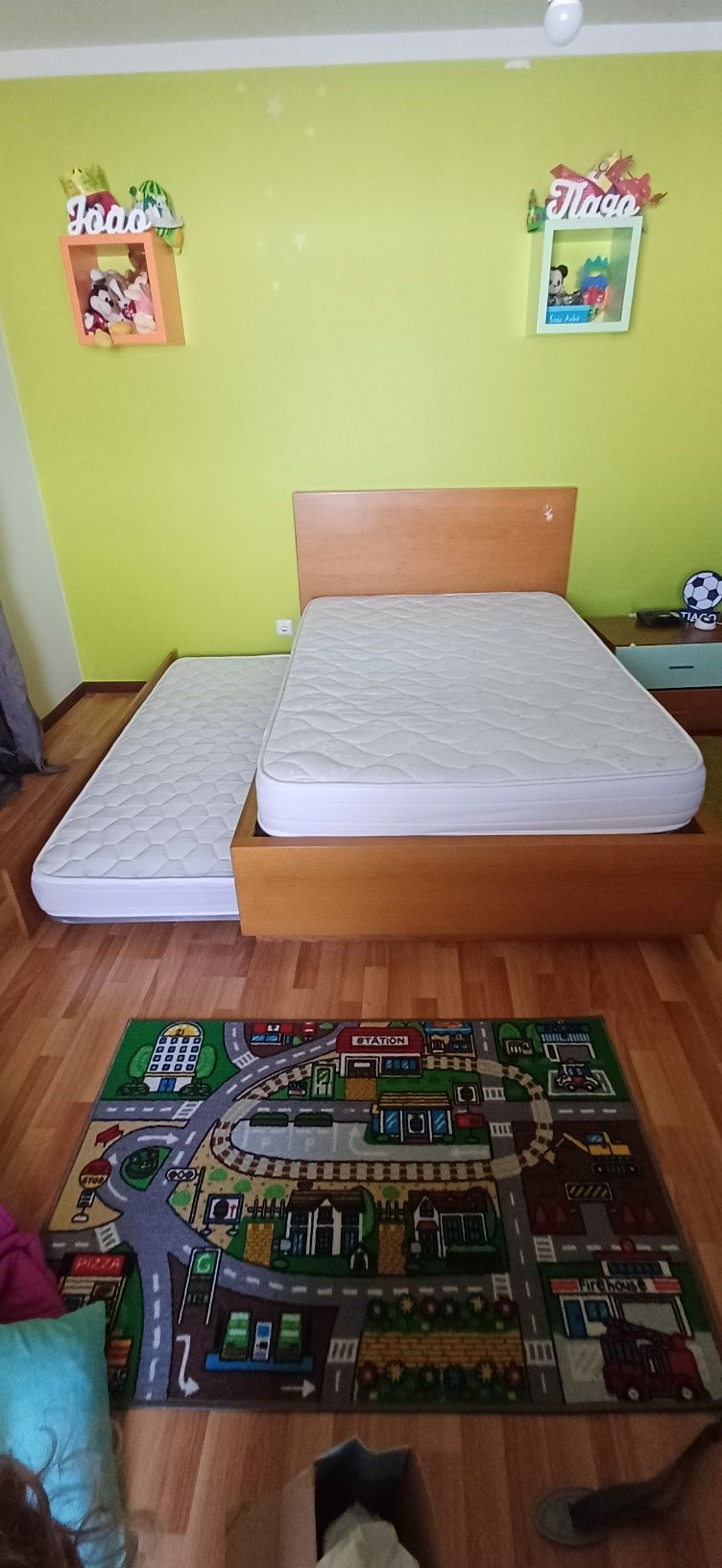 Vendo cama dupla de 1,20m X 1,90m