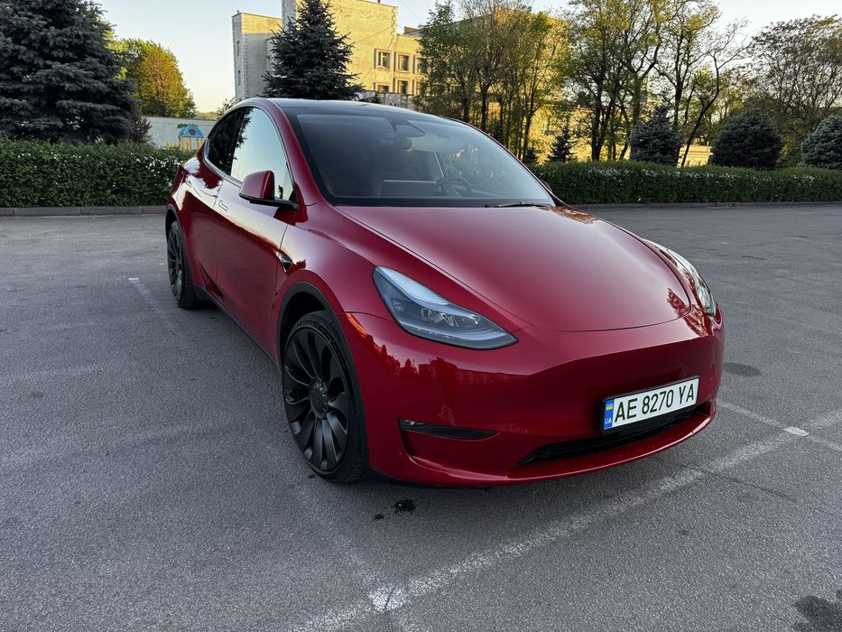 Tesla model y 2023