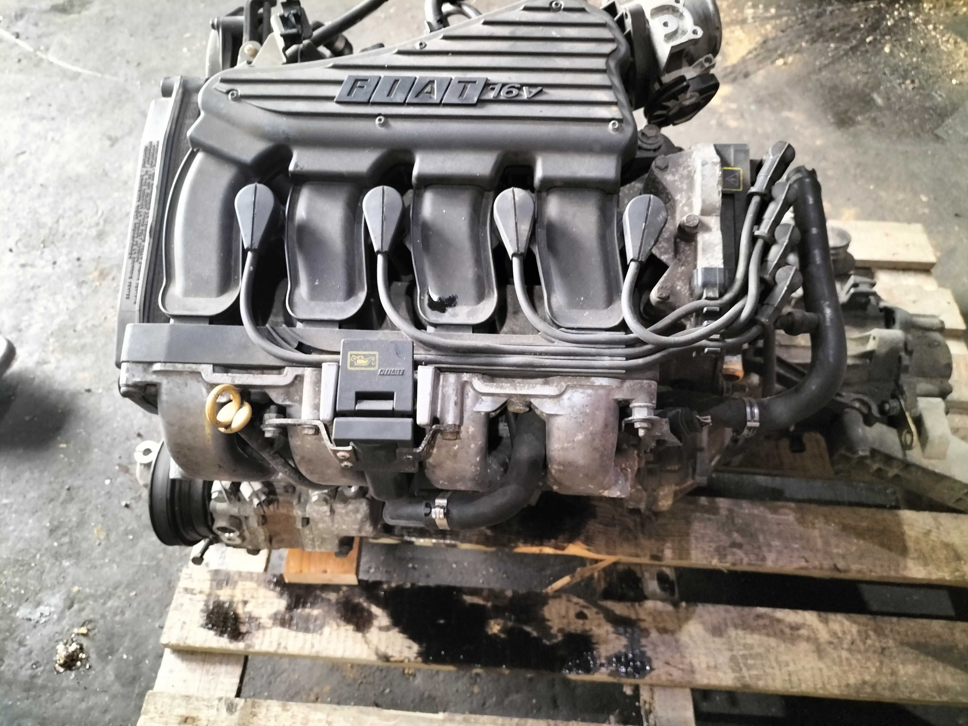 REF8A Motor Fiat Marea Palio 110 16v gasolina com caixa  bom estado