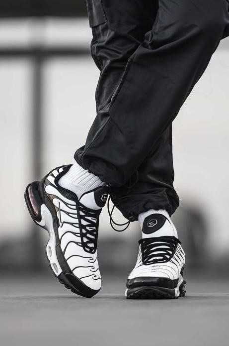 Мужские кроссовки Nike Air Max Plus TN 40-46 найк Хит весны!!