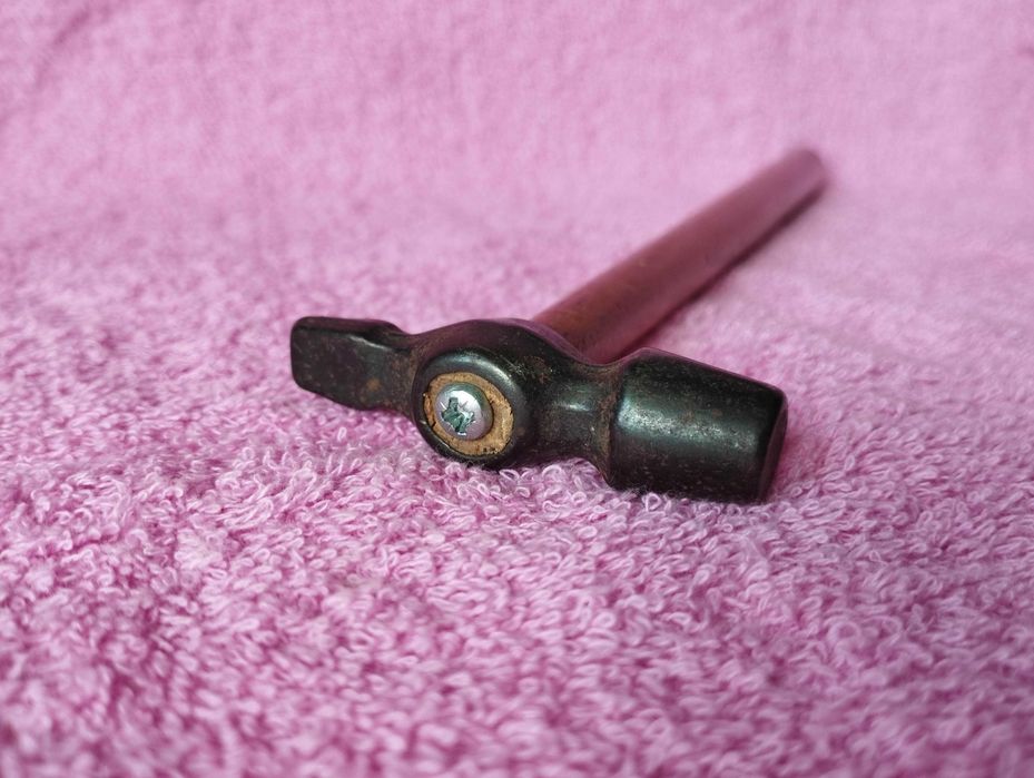 Молоток ювелира.