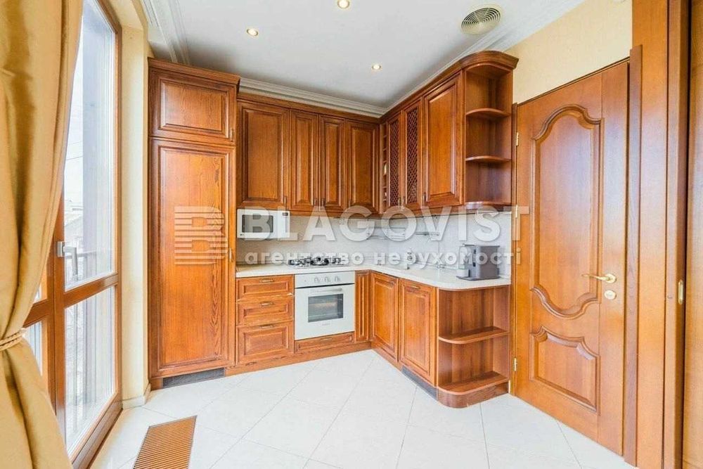 Продам 4к квартиру Гончара/Рейтарська/Золоті Ворота