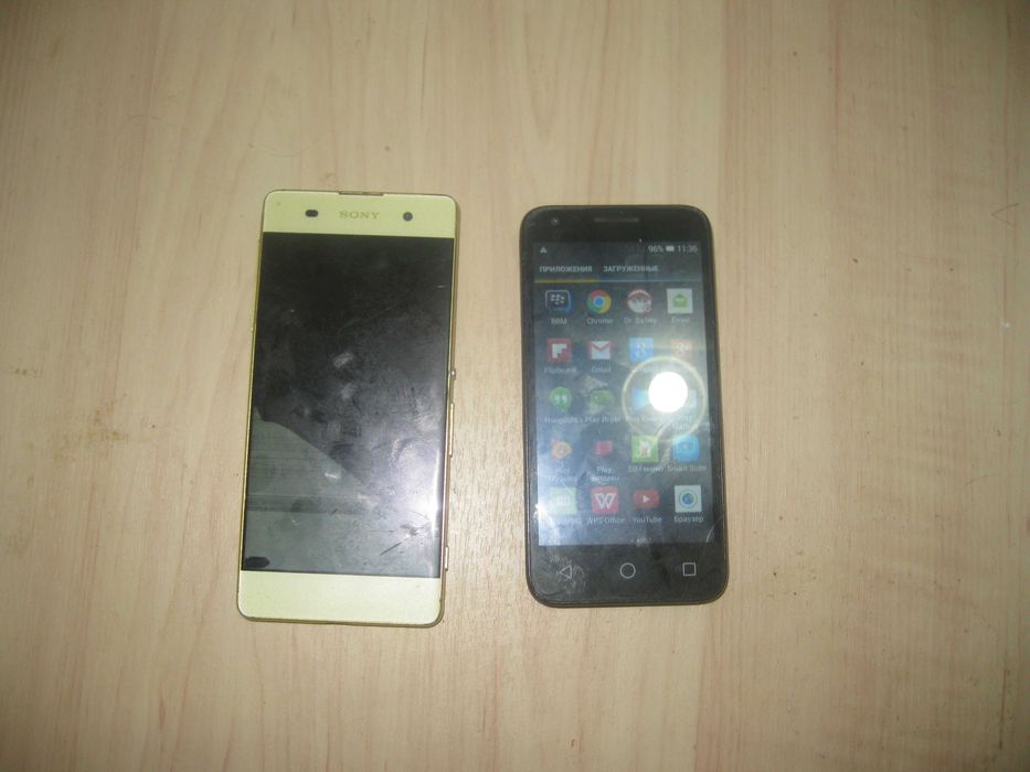 2  мобильника б\У  Sony Xperia X F5121 и Alcatel One Touch
