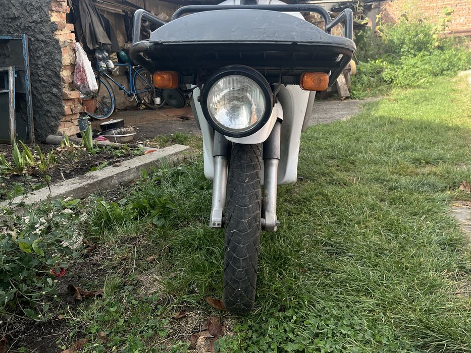 Скутер PIAGGIO білий