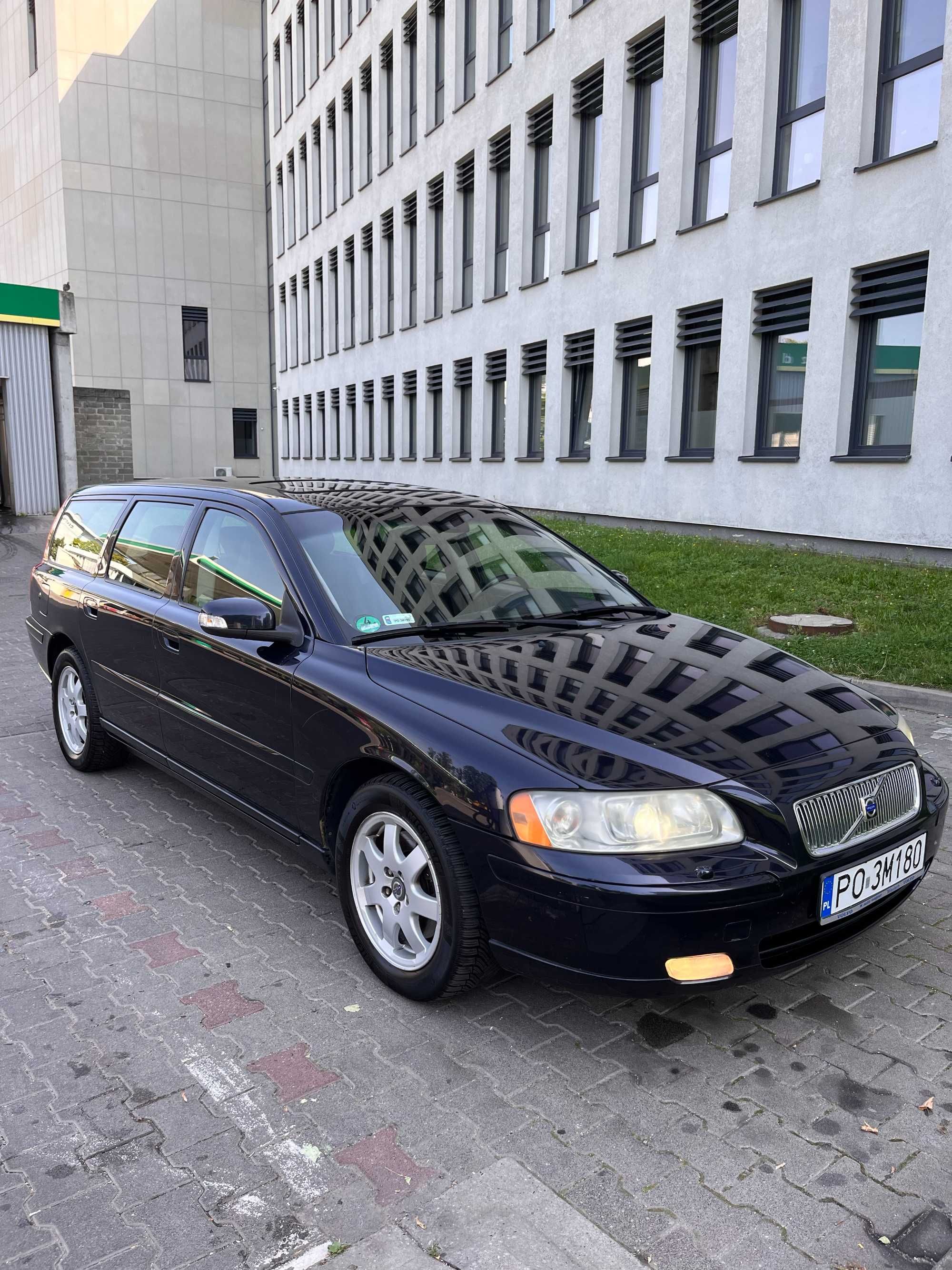 Volvo V70 D5 185 KM stan bardzo dobry
