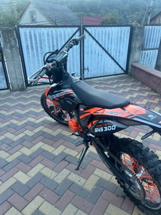 Продам GNS 300.