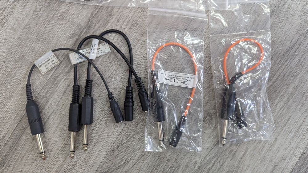 Vários cabos para a máquina cheyenne