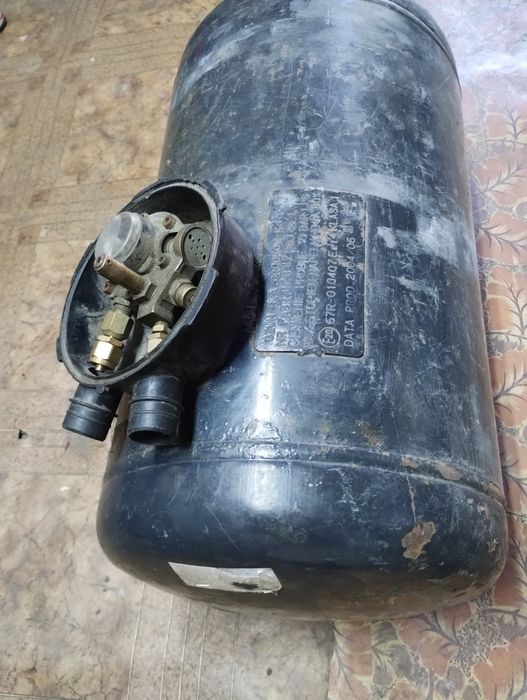 Баллон газовый . ГБО .