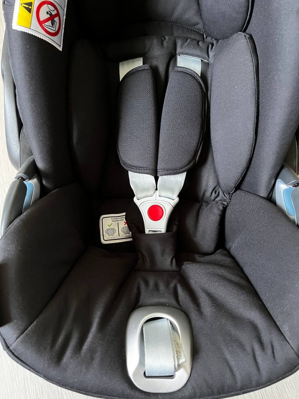 Автокрісло Cybex cloud Z i-size Deep Black-Black
Cybex cloud Z i-size