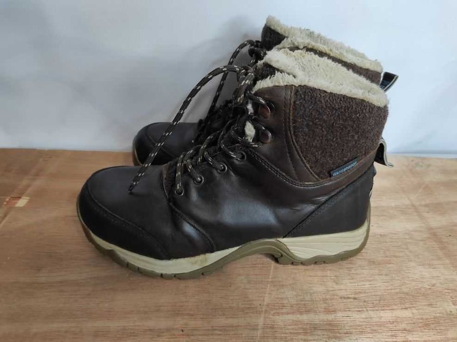 203.38. Buty stajenne Steeds rozmiar 38