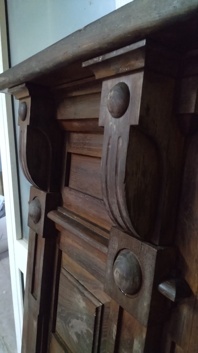 Moldura de parede antiga