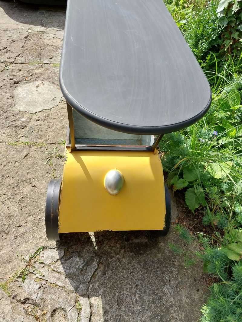 Kwietnik skuter Vespa dekoracja ogrodowa