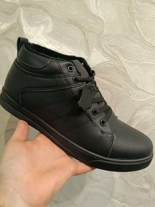 Зимові чоловічі шкіряні ботинки