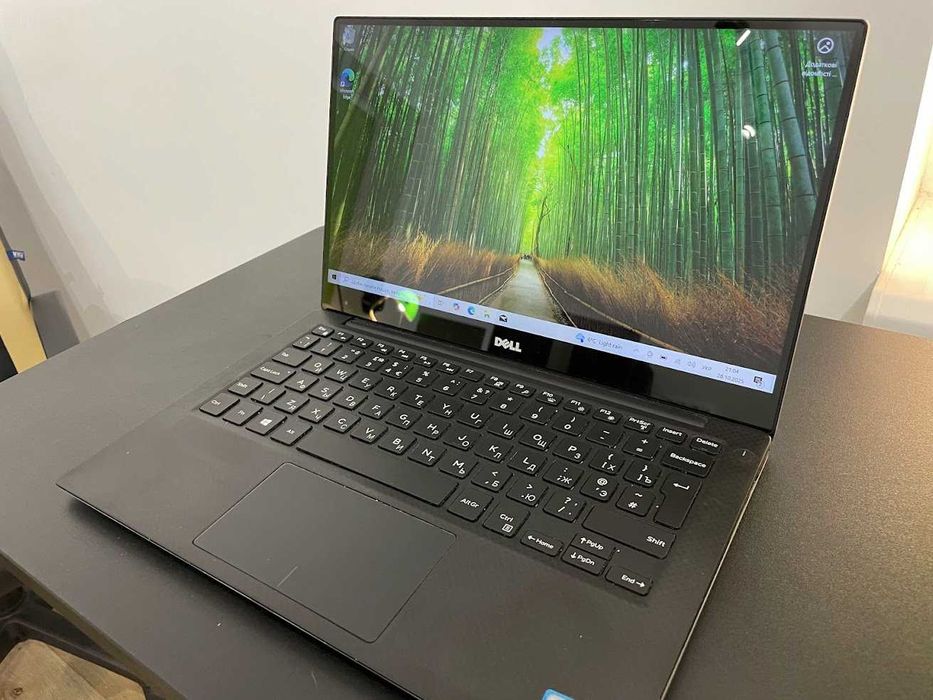 Dell XPS 13 9360 | i7 8550U | 16GB | 512 SSD | 4K 3200×1800 Touch