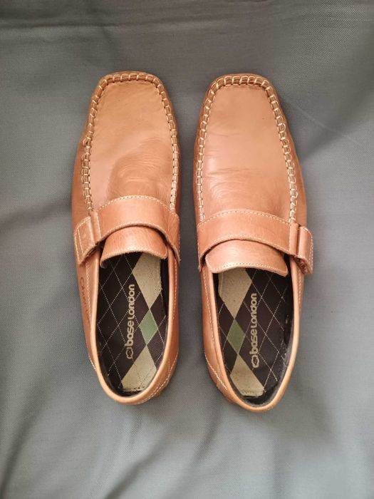 Чоловіче взуття туфлі лофери мокасини Base London